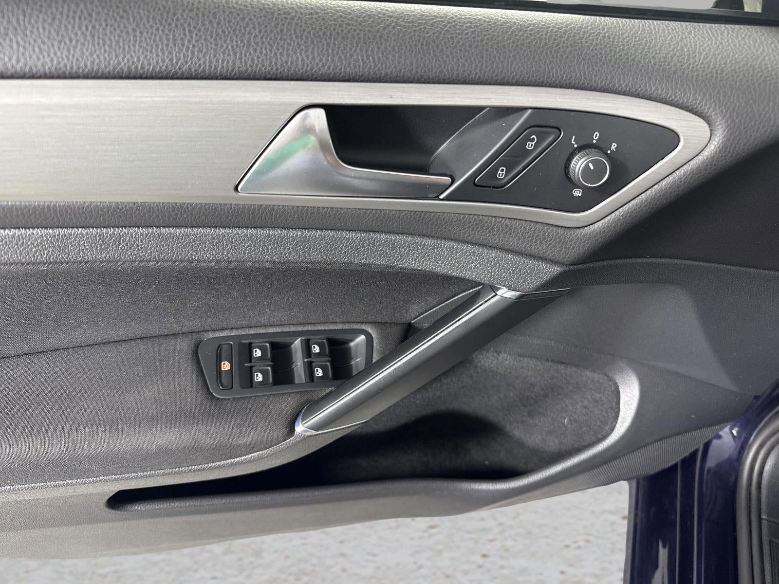 2017 Volkswagen Golf S