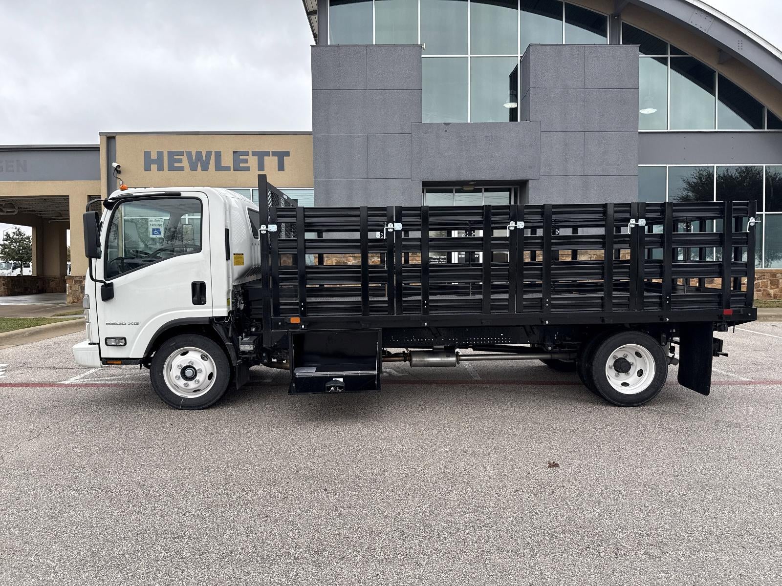 2025 Chevrolet Low Cab Forward 5500 XG NA