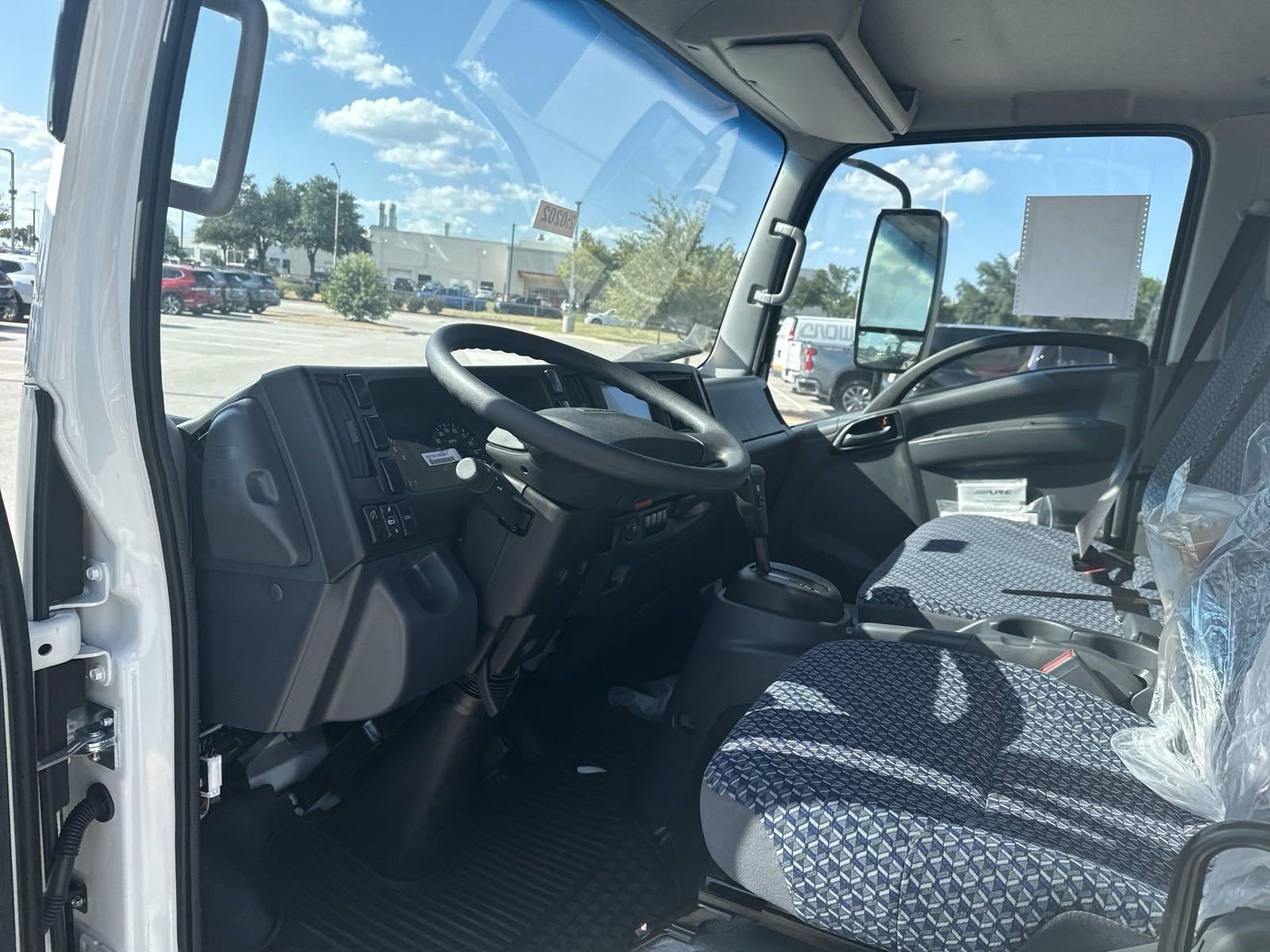 2025 Chevrolet Low Cab Forward 5500 XG NA