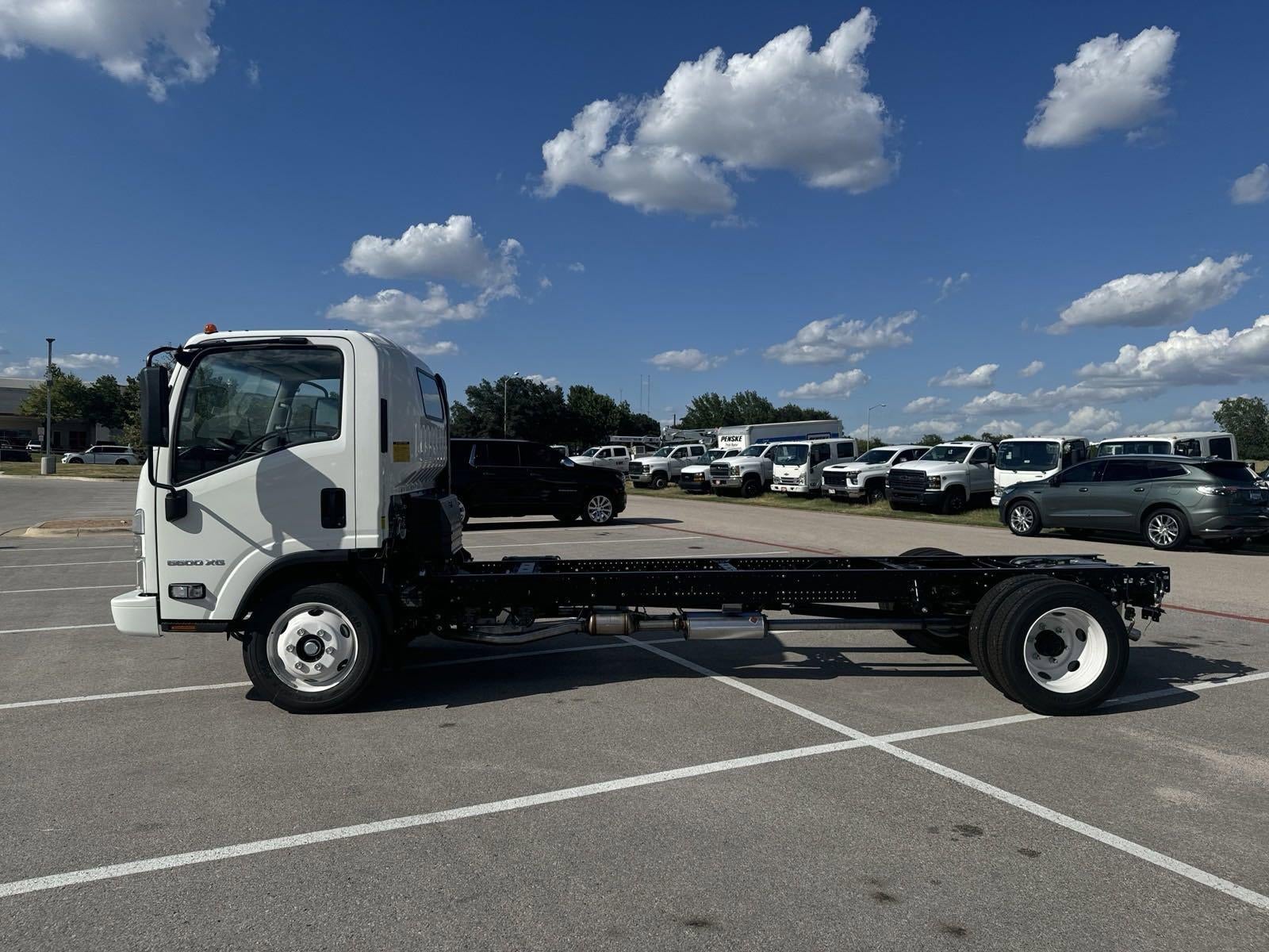 2025 Chevrolet Low Cab Forward 5500 XG NA