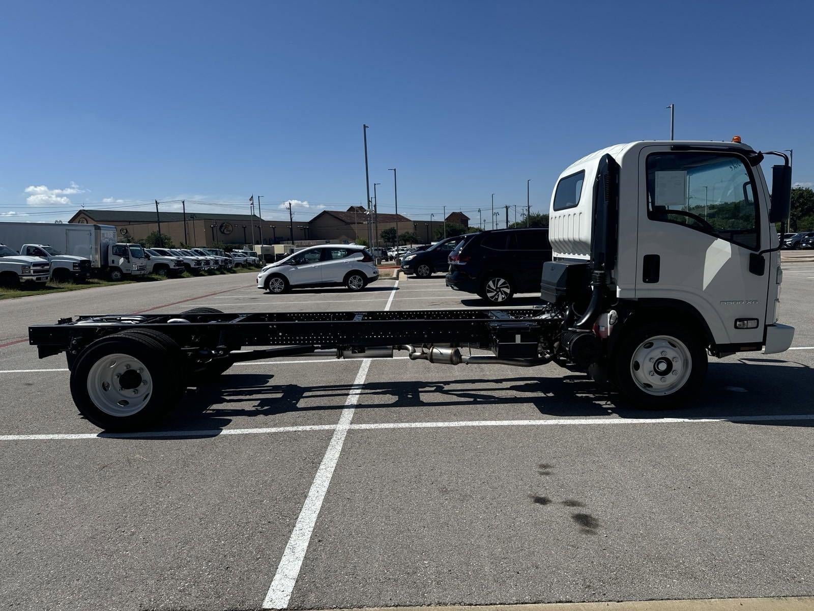 2025 Chevrolet Low Cab Forward 5500 XG NA