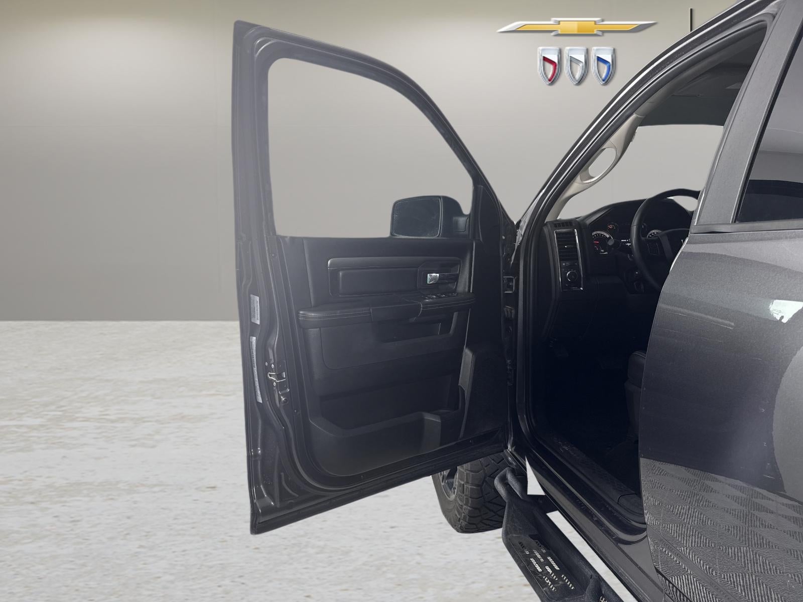 2018 RAM 1500 Sport Crew Cab 4x4 5'7" Box