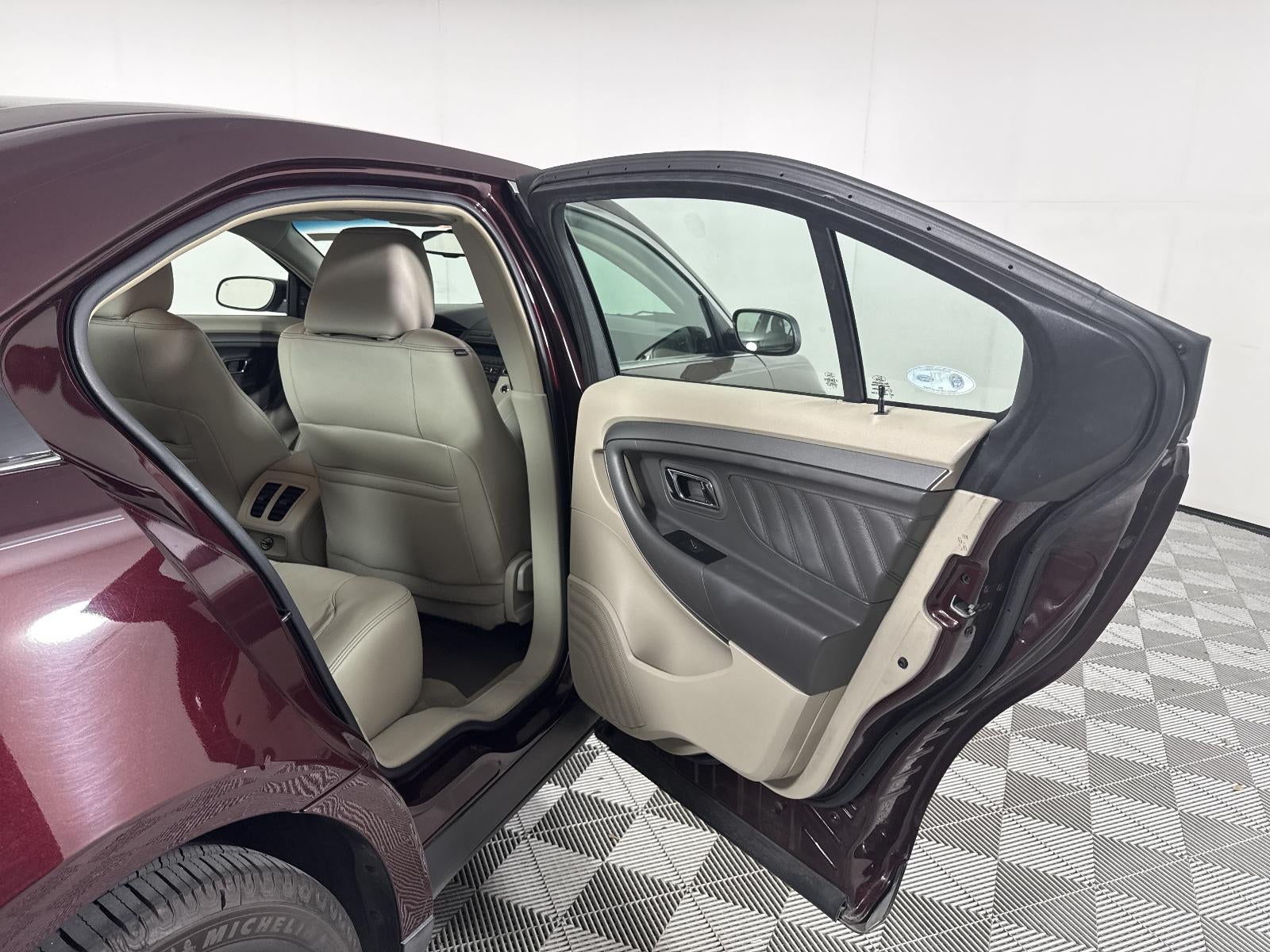 2011 Ford Taurus SEL