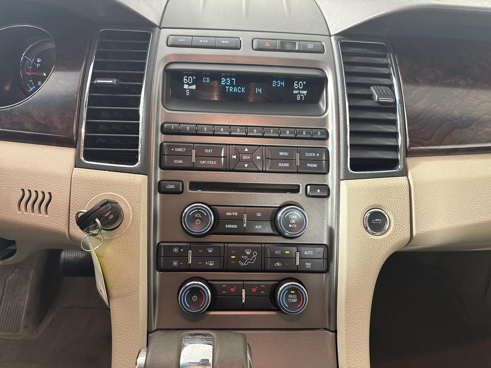 2011 Ford Taurus SEL