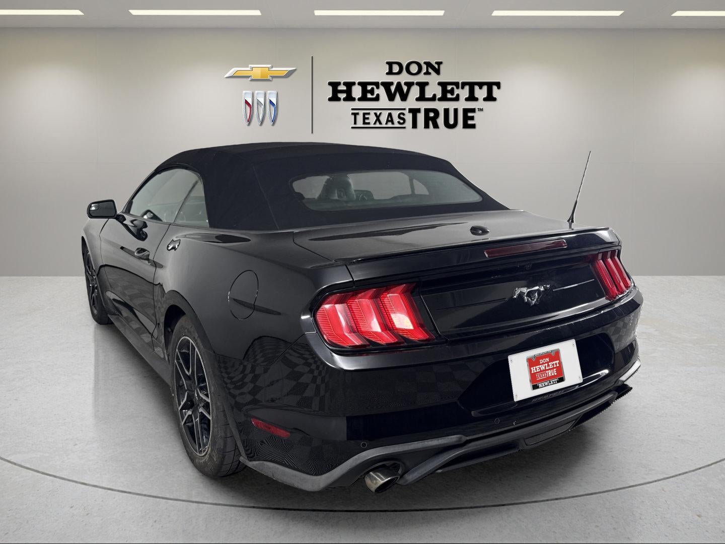 2020 Ford Mustang EcoBoost
