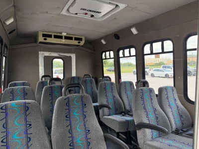 2013 Ford Econoline Passenger Van 14 Passenger Van