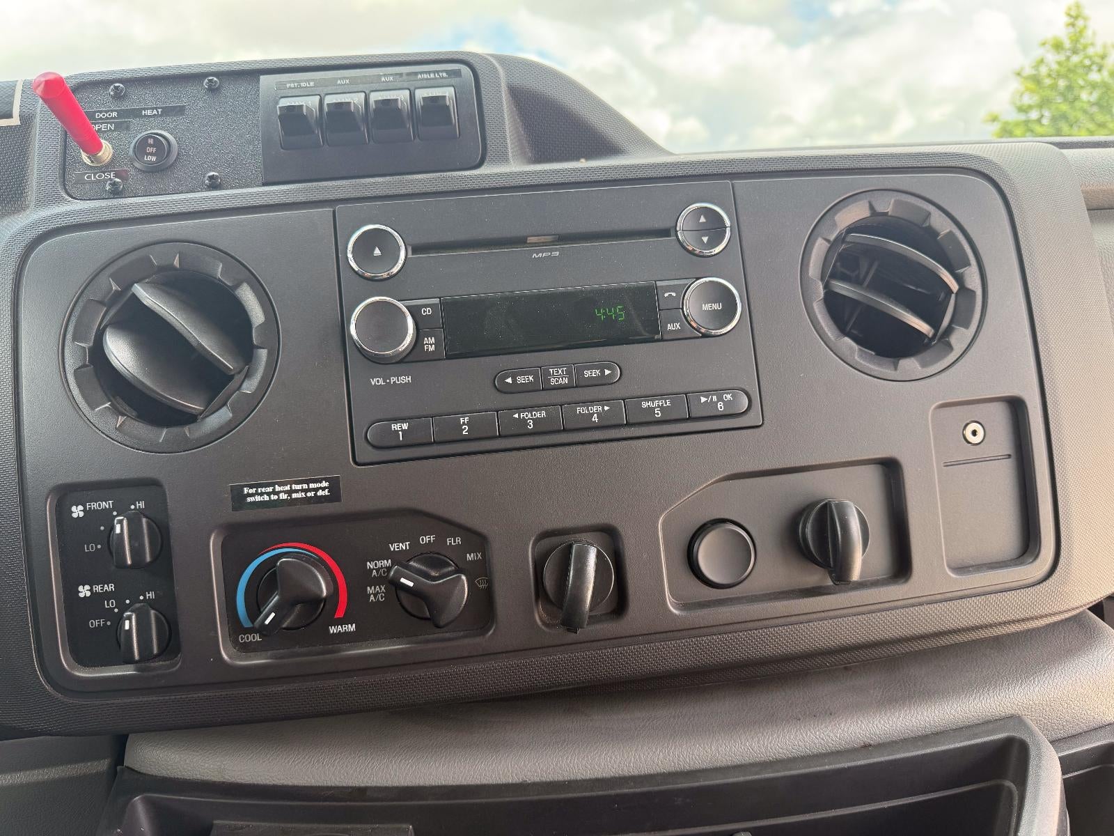 2013 Ford Econoline Passenger Van 14 Passenger Van