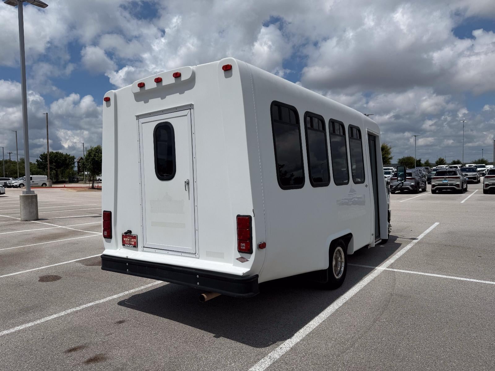 2013 Ford Econoline Passenger Van 14 Passenger Van