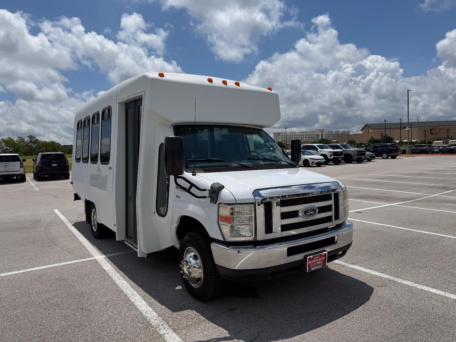 2013 Ford Econoline Passenger Van 14 Passenger Van