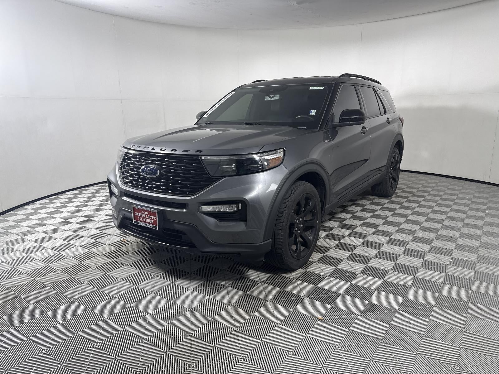 2023 Ford Explorer ST-Line