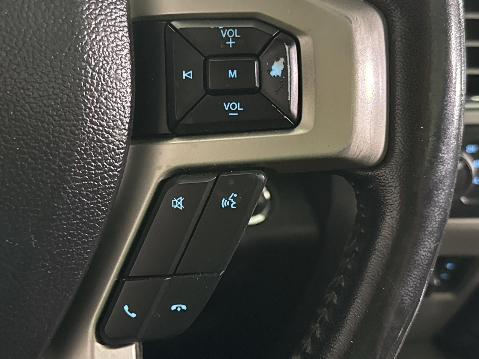 2017 Ford Super Duty F-350 DRW Lariat