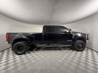 2017 Ford Super Duty F-350 DRW Lariat