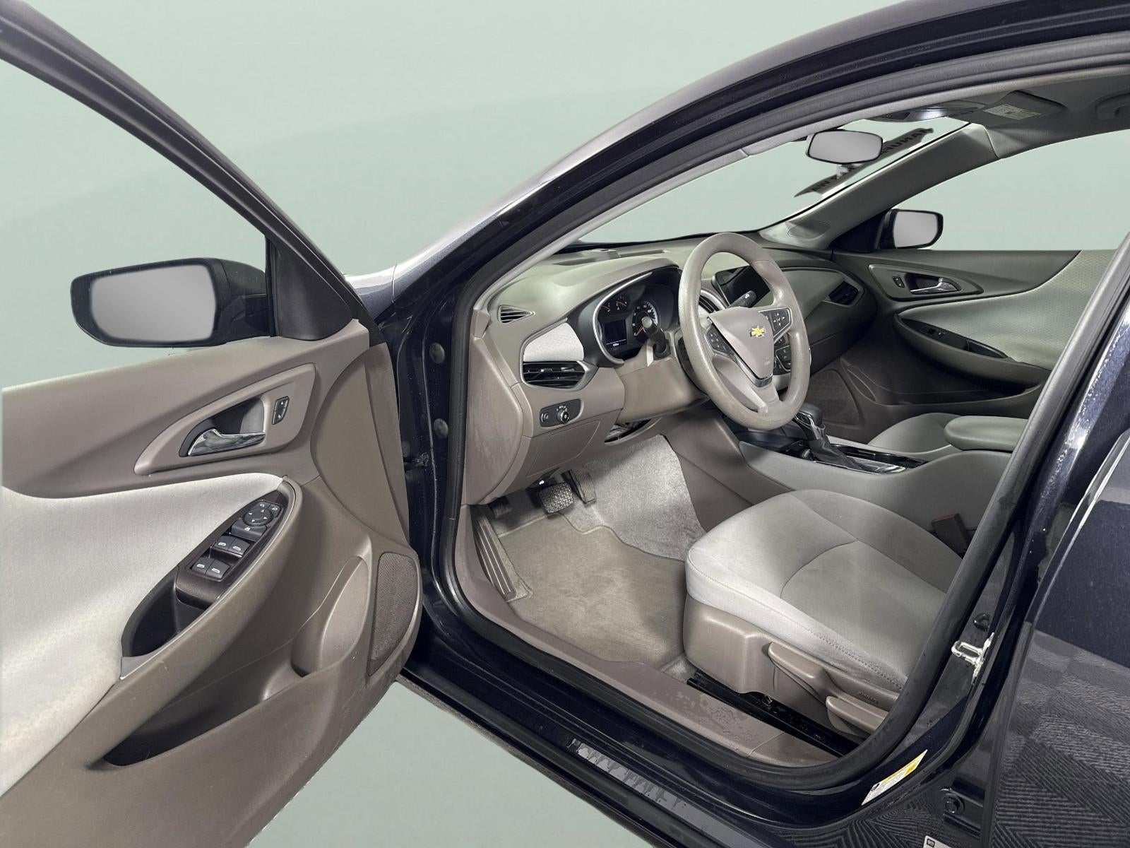 2022 Chevrolet Malibu LS