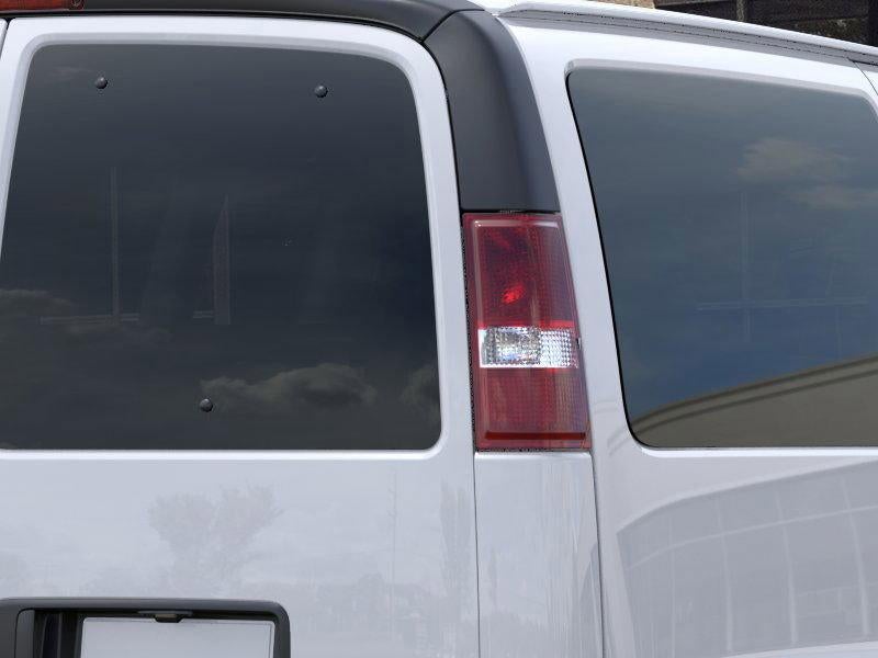 2025 Chevrolet Express Passenger 2500 1LS
