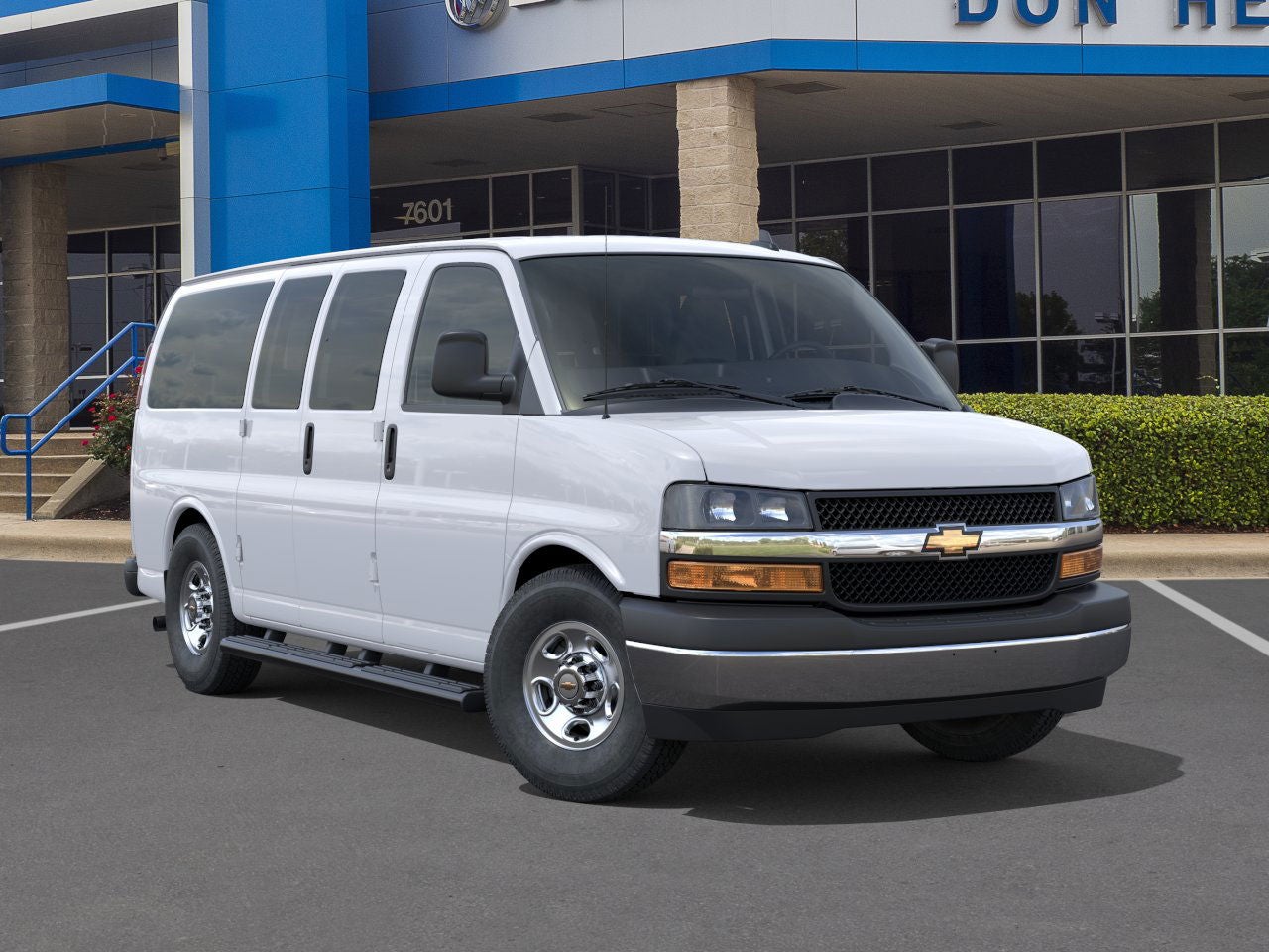 2025 Chevrolet Express Passenger 2500 1LT