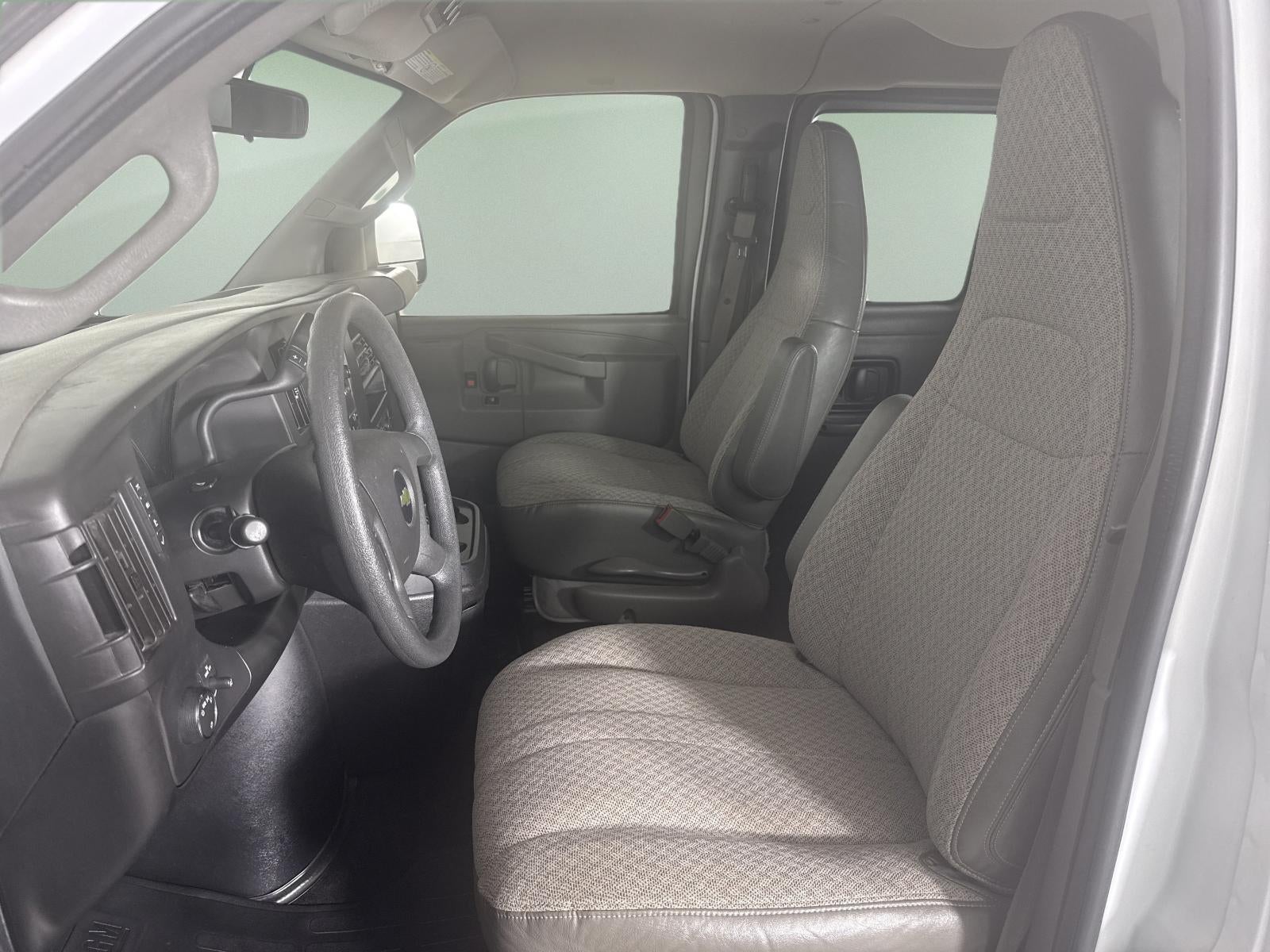 2017 Chevrolet Express Passenger 3500 LT