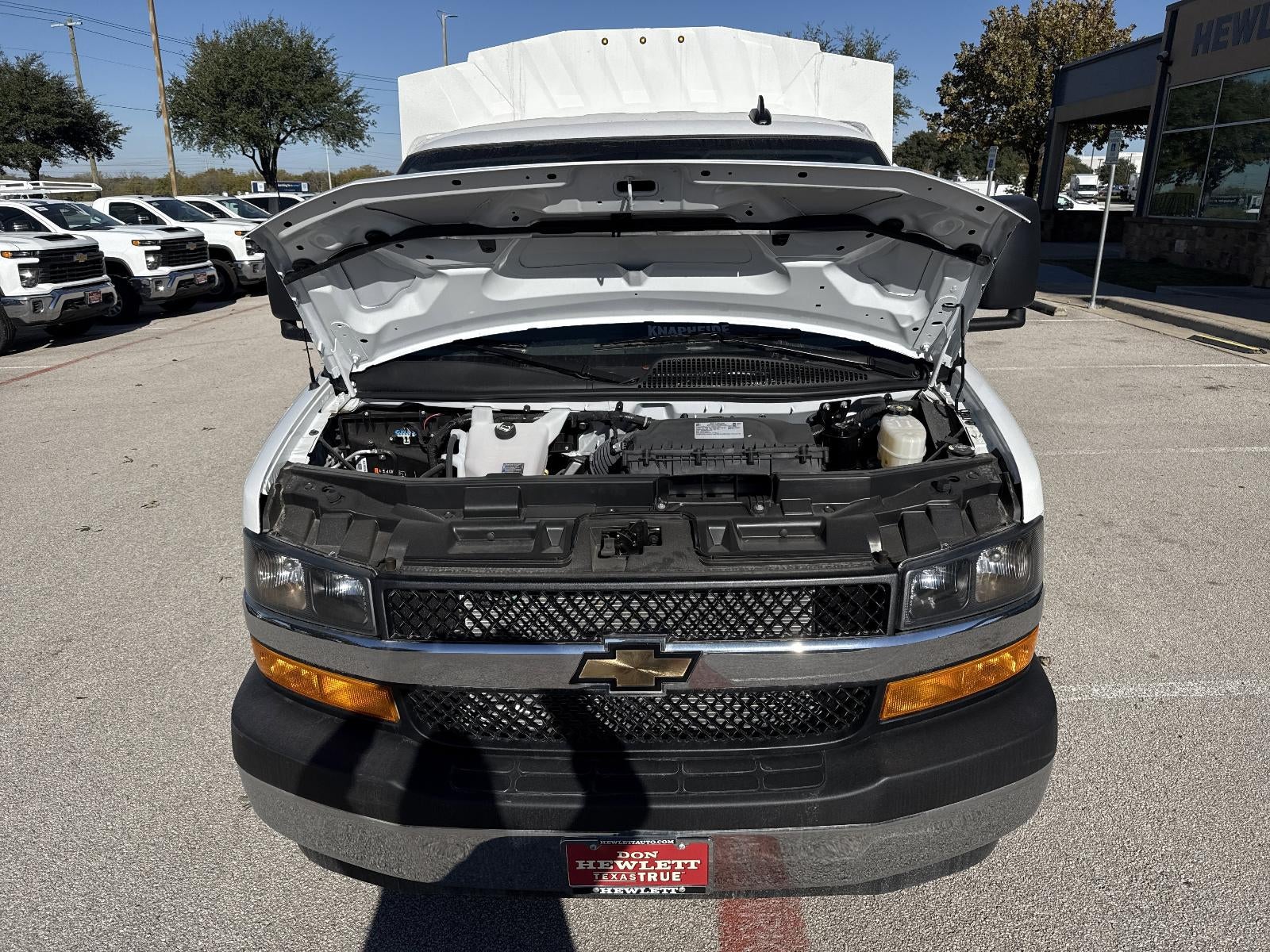 2025 Chevrolet Express Cutaway 3500 1WT