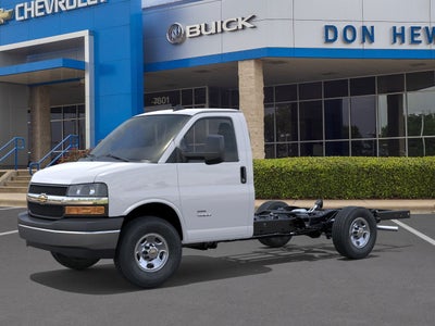 2025 Chevrolet Express Cutaway 3500 1WT