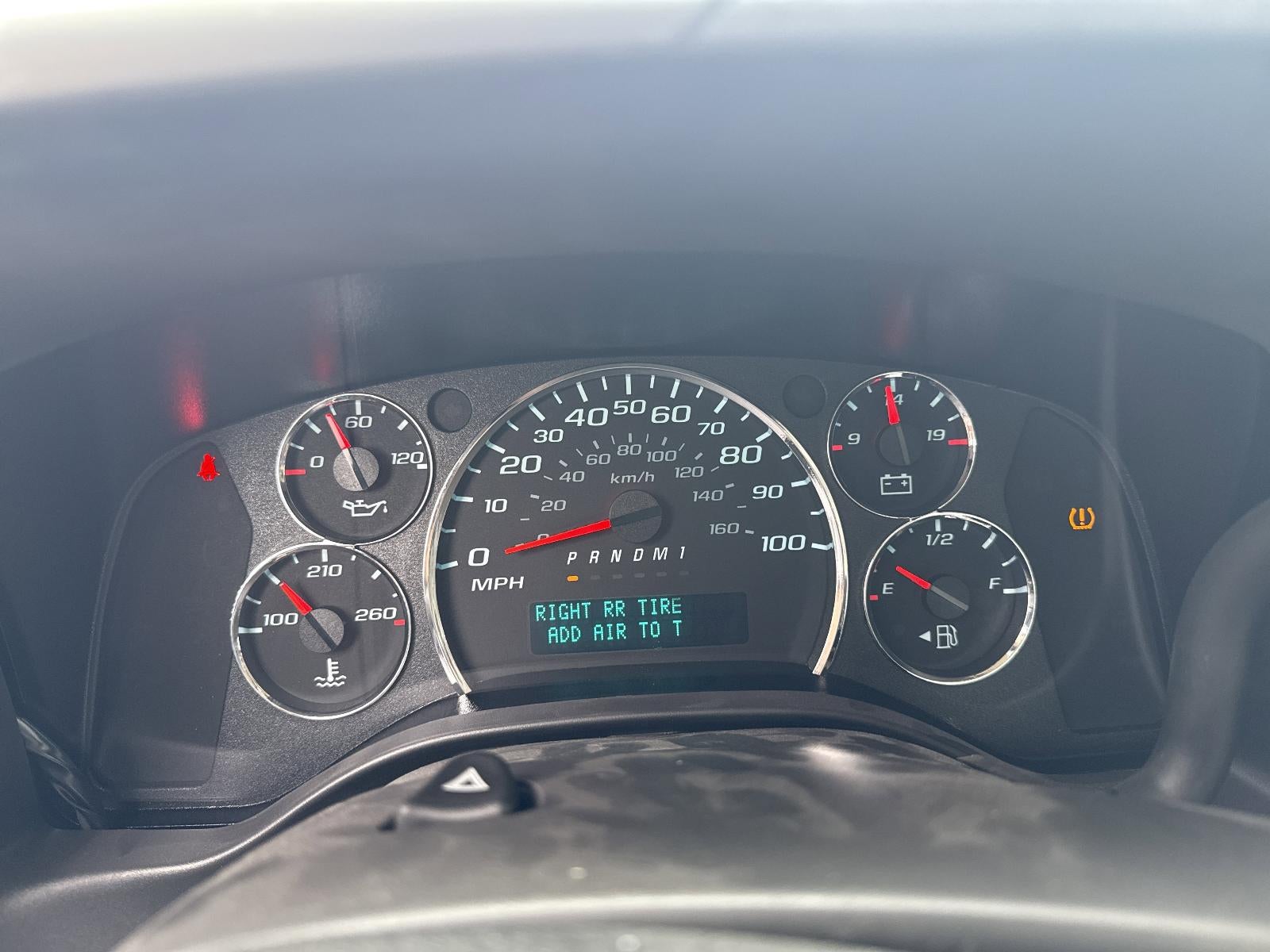 2025 Chevrolet Express Cutaway 3500 1WT