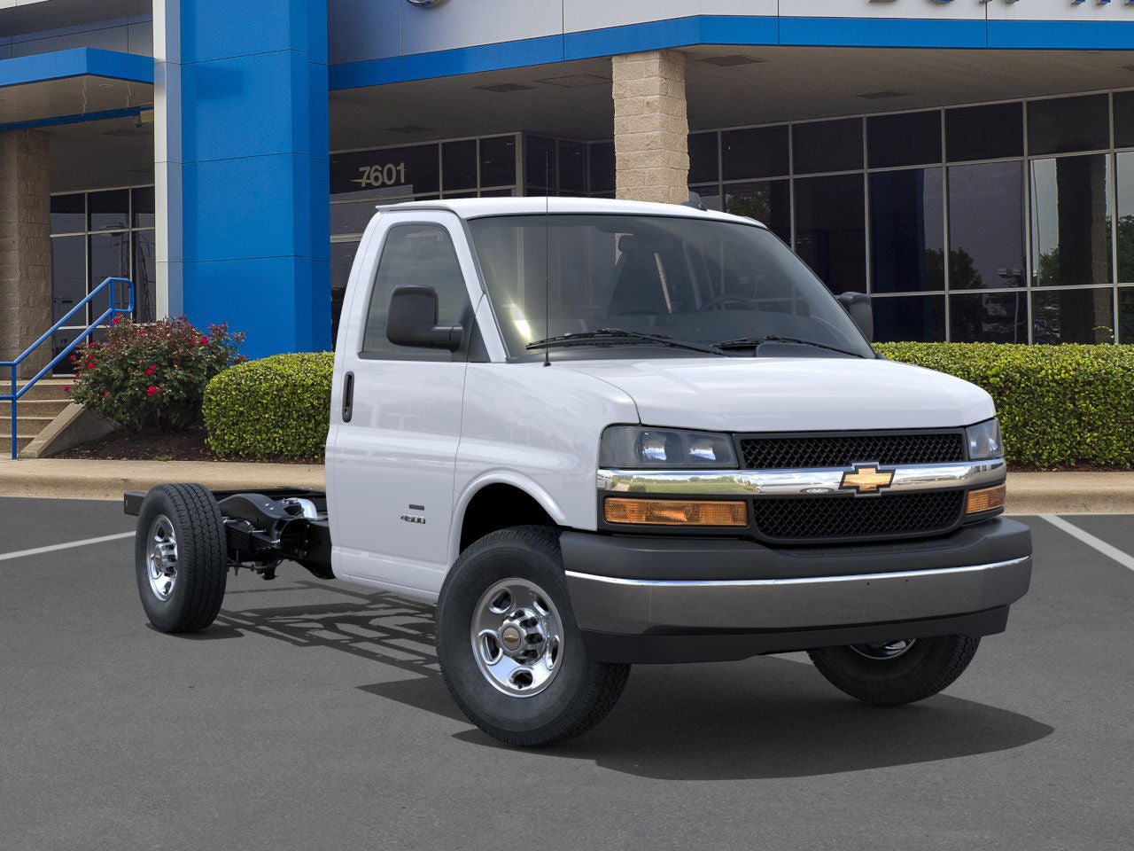2025 Chevrolet Express Cutaway 3500 1WT