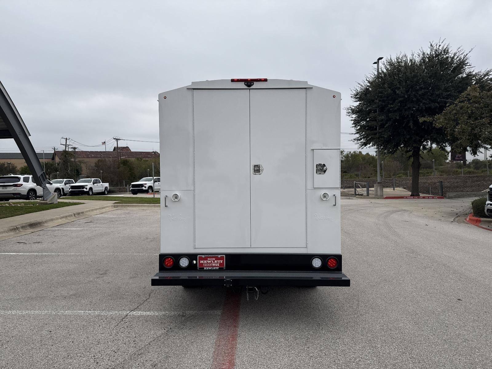 2025 Chevrolet Express Cutaway 3500 1WT