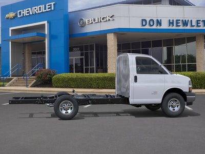 2025 Chevrolet Express Cutaway 3500 1WT