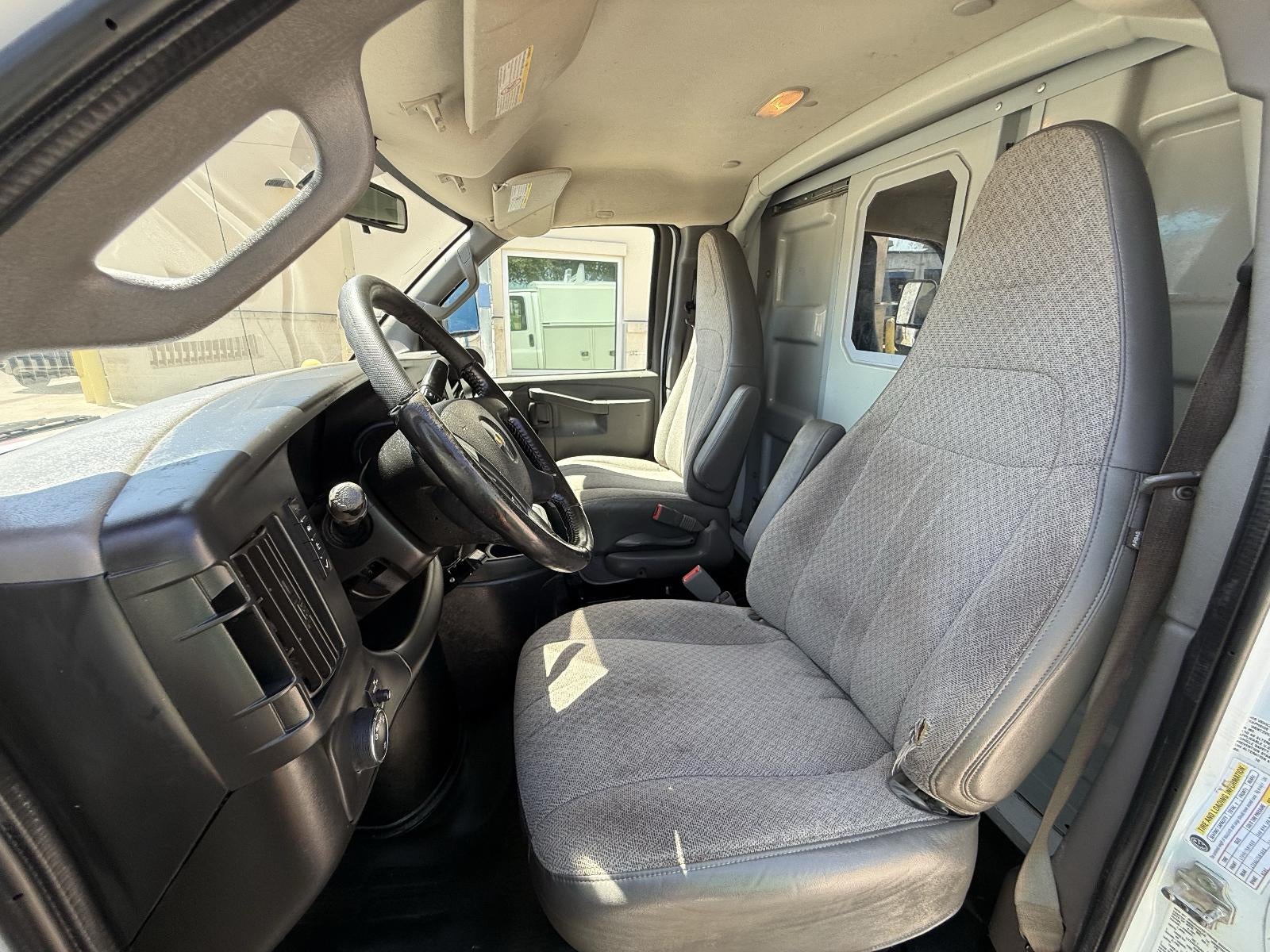 2021 Chevrolet Express Cutaway 3500 Work Van