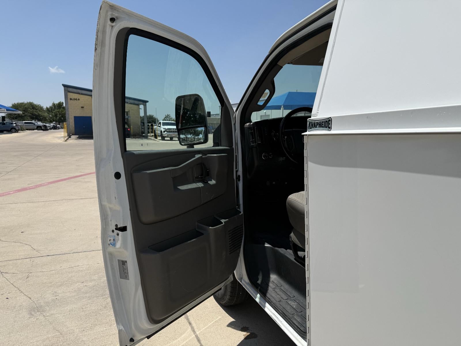 2020 Chevrolet Express Cutaway 3500 Work Van