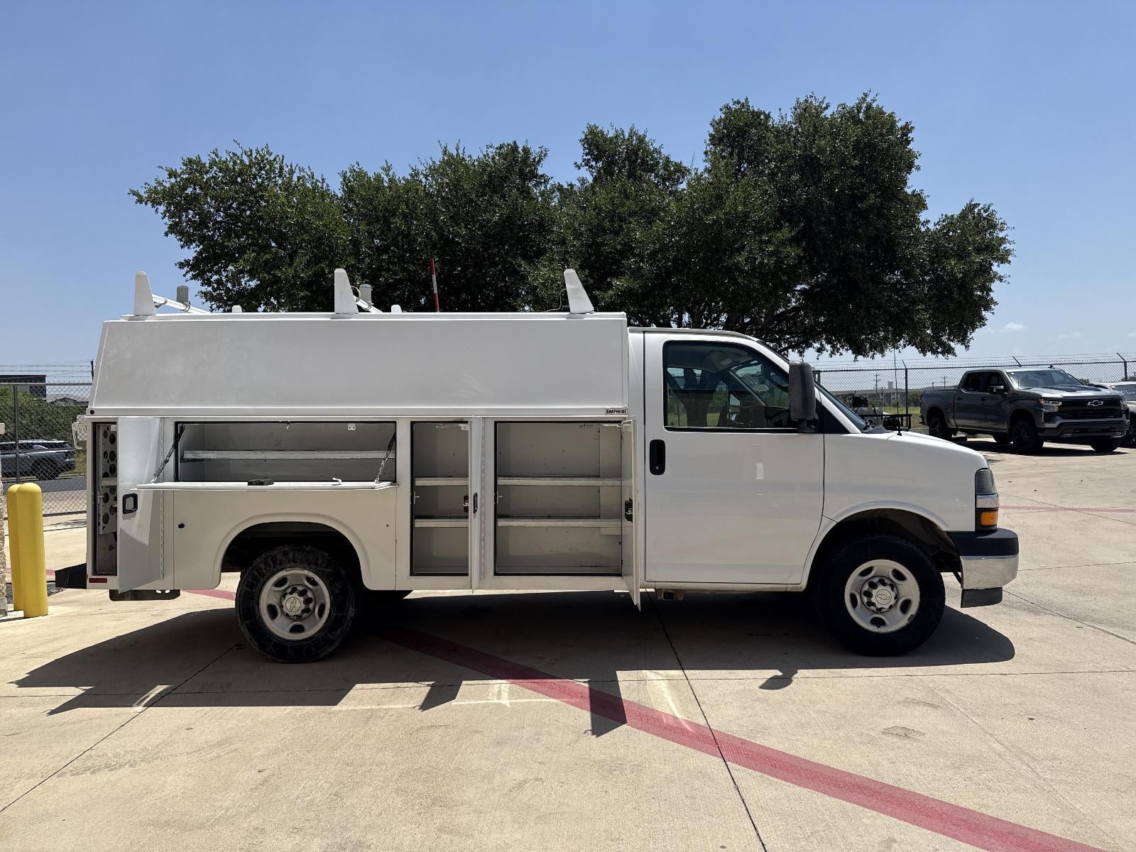 2020 Chevrolet Express Cutaway 3500 Work Van