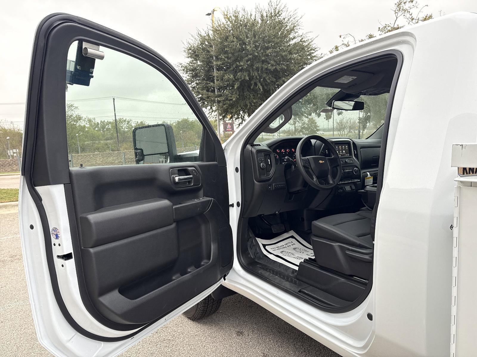 2025 Chevrolet Silverado 3500 HD Chassis Cab Work Truck