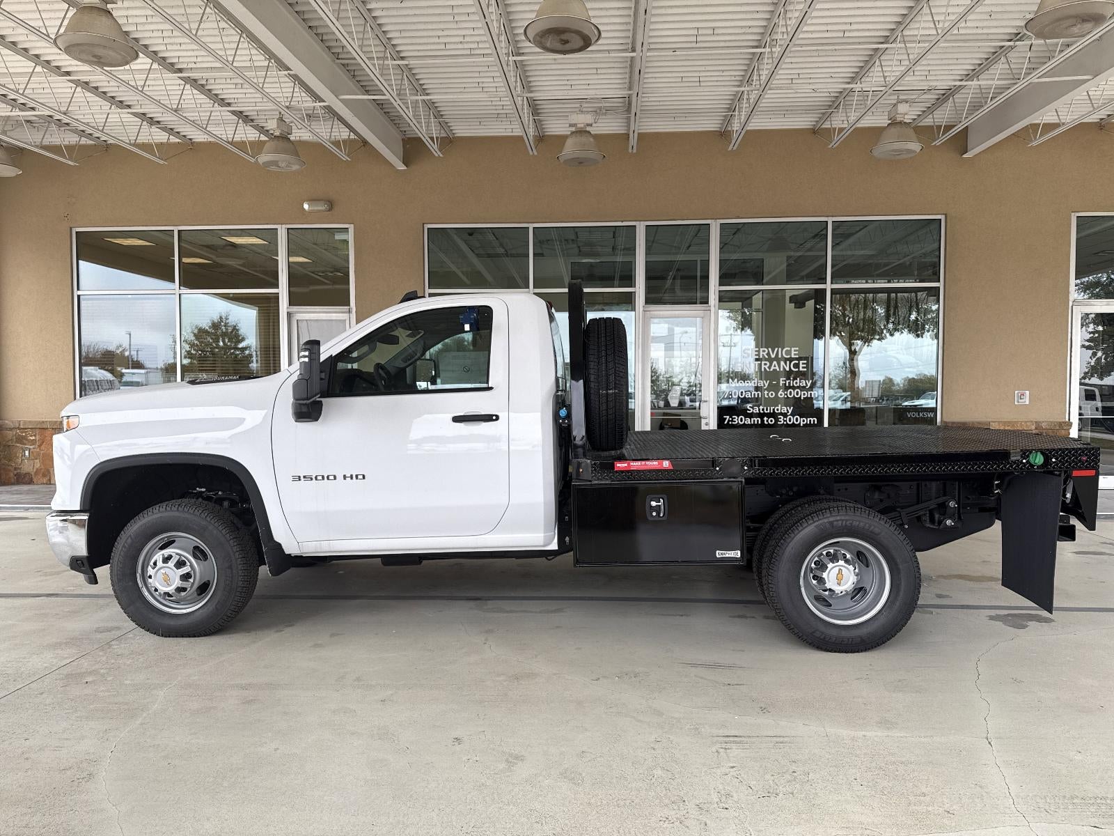 2025 Chevrolet Silverado 3500 HD Chassis Cab Work Truck