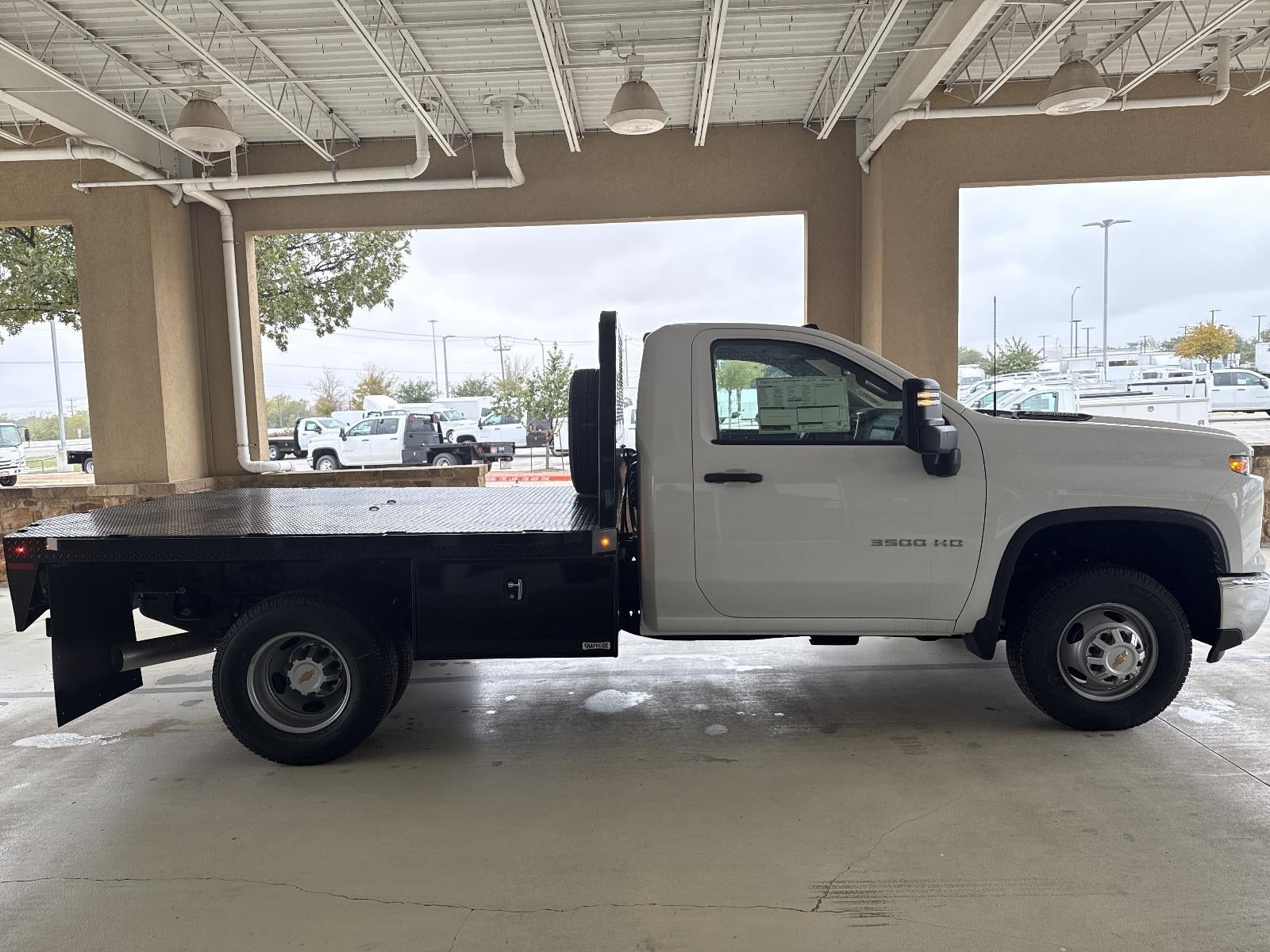 2025 Chevrolet Silverado 3500 HD Chassis Cab Work Truck