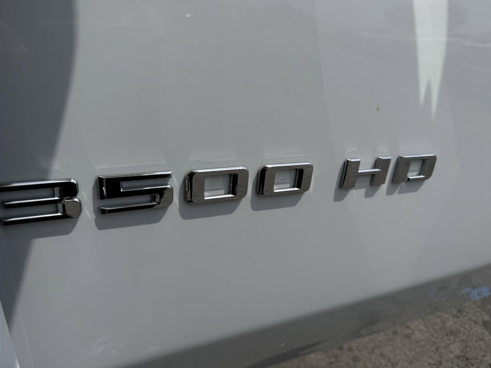 2026 Chevrolet Silverado 3500 HD Chassis Cab LT