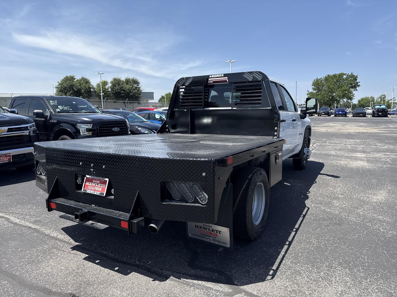 2025 Chevrolet Silverado 3500 HD WT DRW