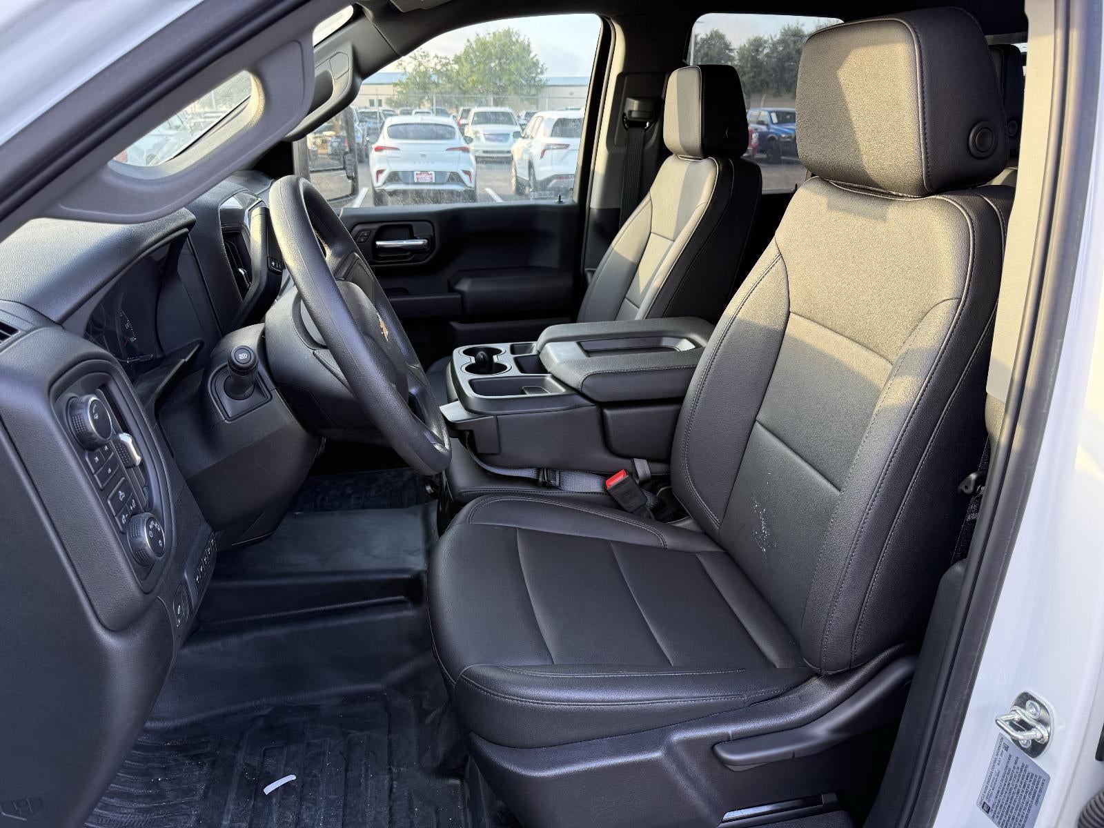 2025 Chevrolet Silverado 3500 HD WT DRW