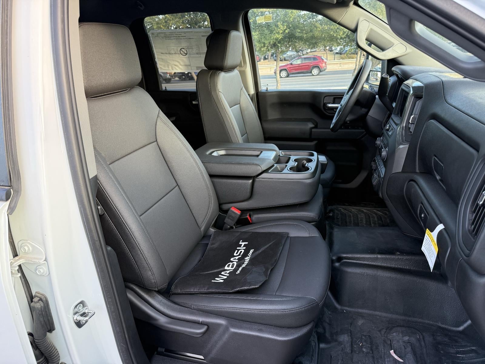 2025 Chevrolet Silverado 3500 HD WT DRW