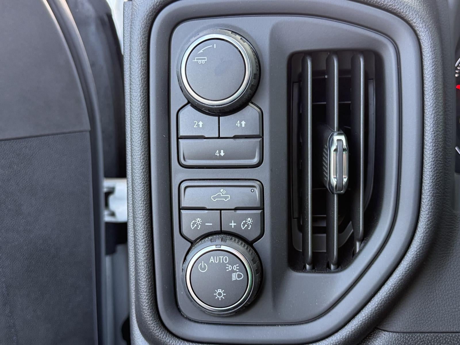 2025 Chevrolet Silverado 3500 HD WT DRW