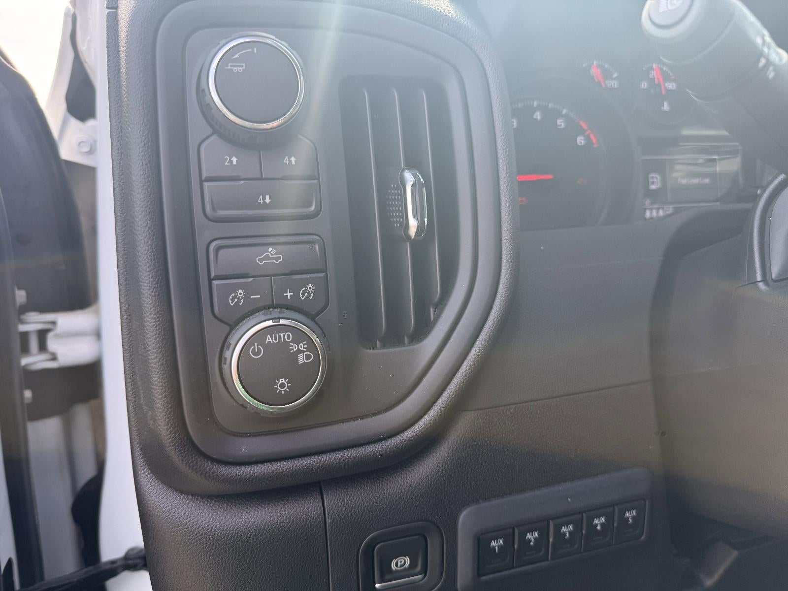 2025 Chevrolet Silverado 3500 HD WT DRW