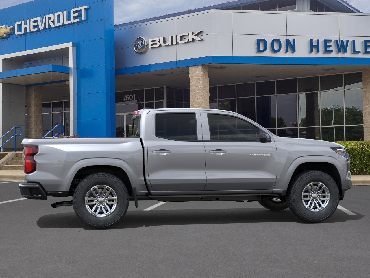 Learn About This 2026 Sterling Gray Metallic Chevrolet LT Colorado for ...