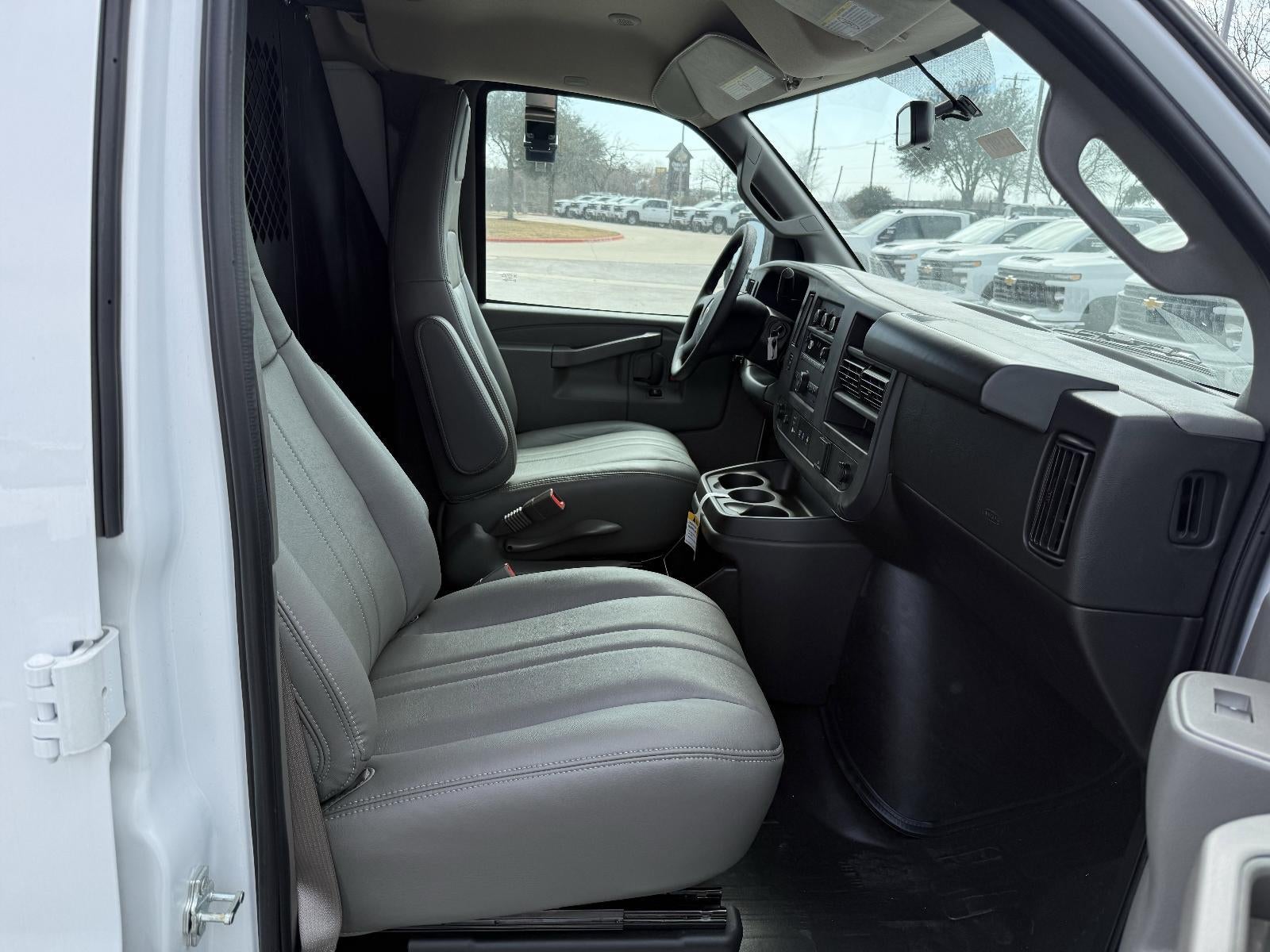 2025 Chevrolet Express Cargo 2500 WT