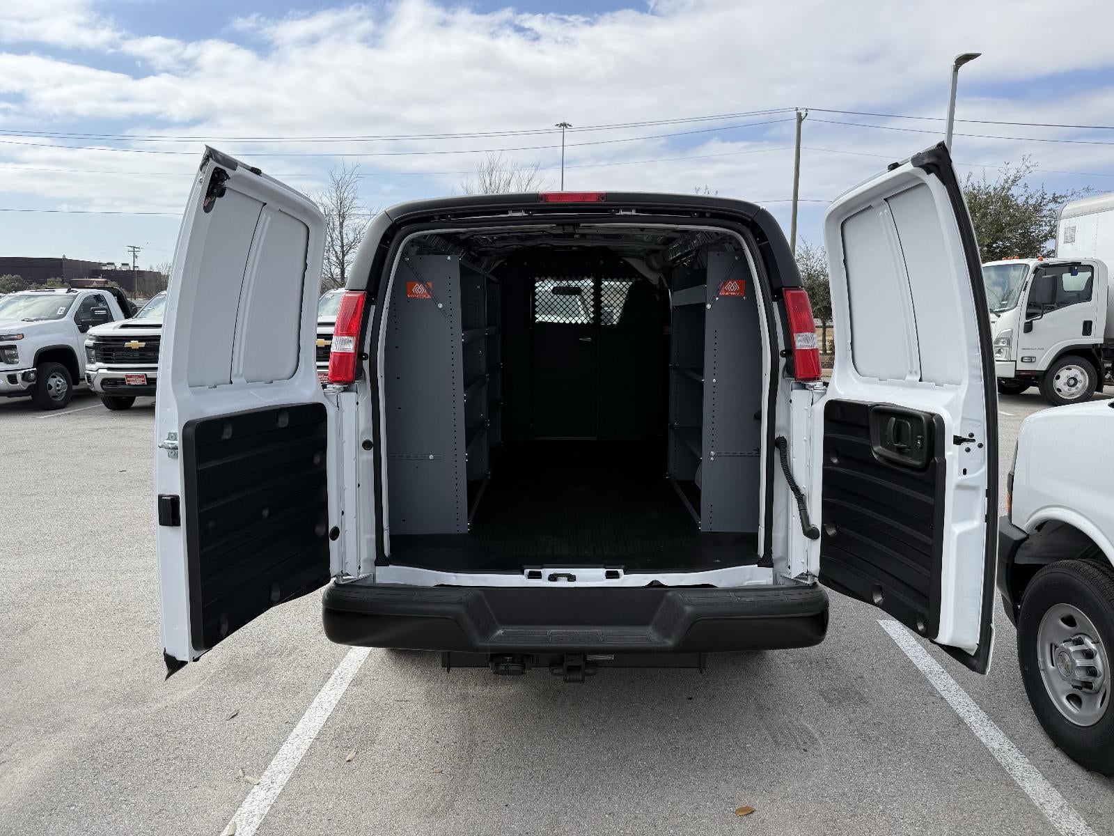 2025 Chevrolet Express Cargo 2500 WT