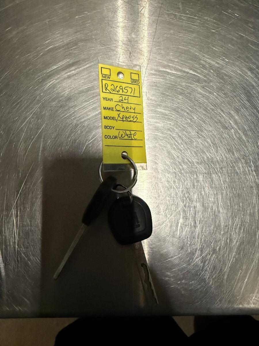 2024 Chevrolet Express Cargo 2500 WT