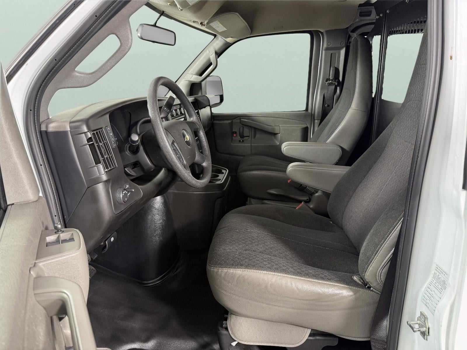 2024 Chevrolet Express Cargo 2500 WT