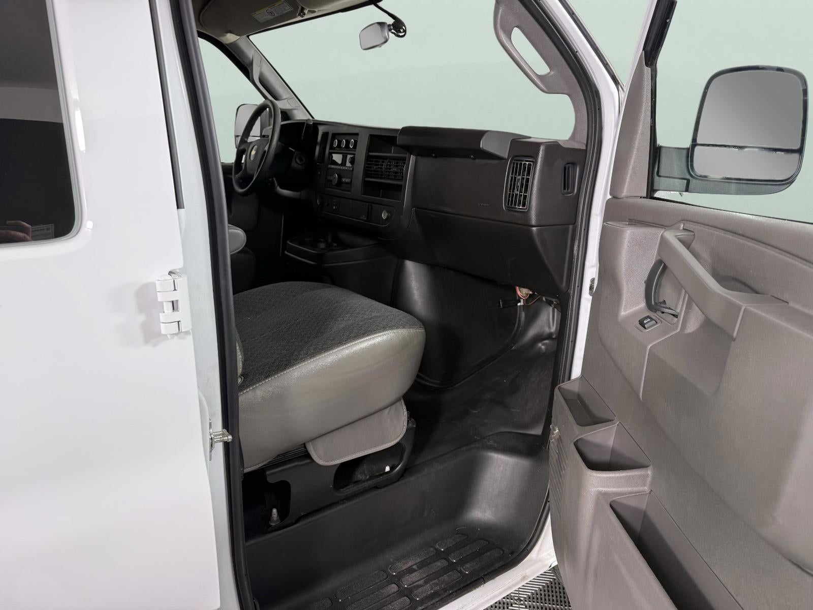 2024 Chevrolet Express Cargo 2500 WT