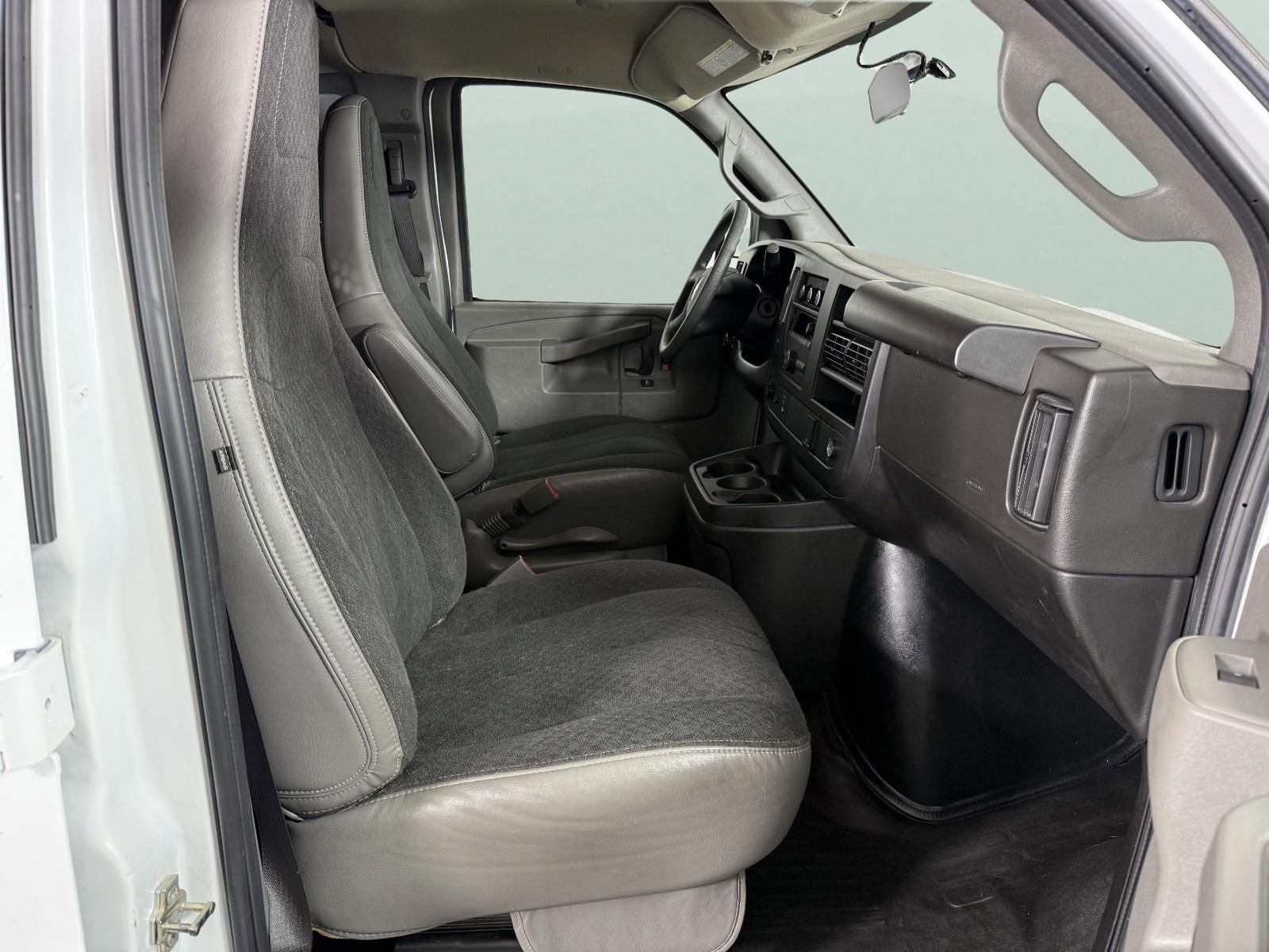 2024 Chevrolet Express Cargo 2500 WT