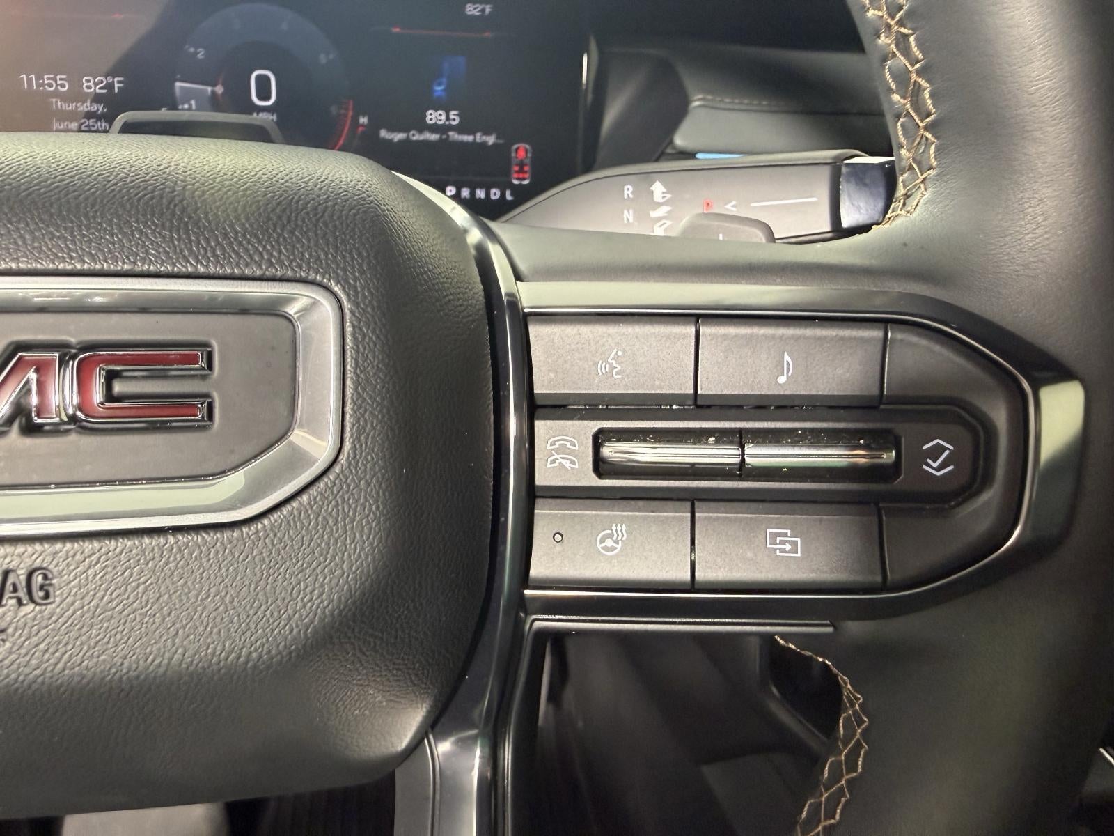 2024 GMC Acadia AT4