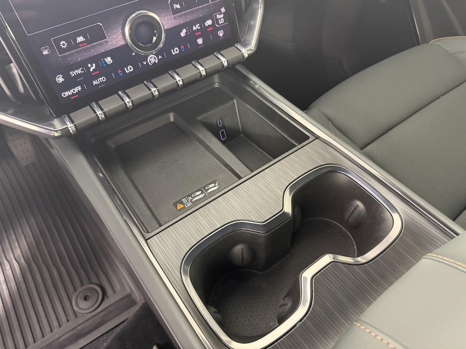 2024 GMC Acadia AT4