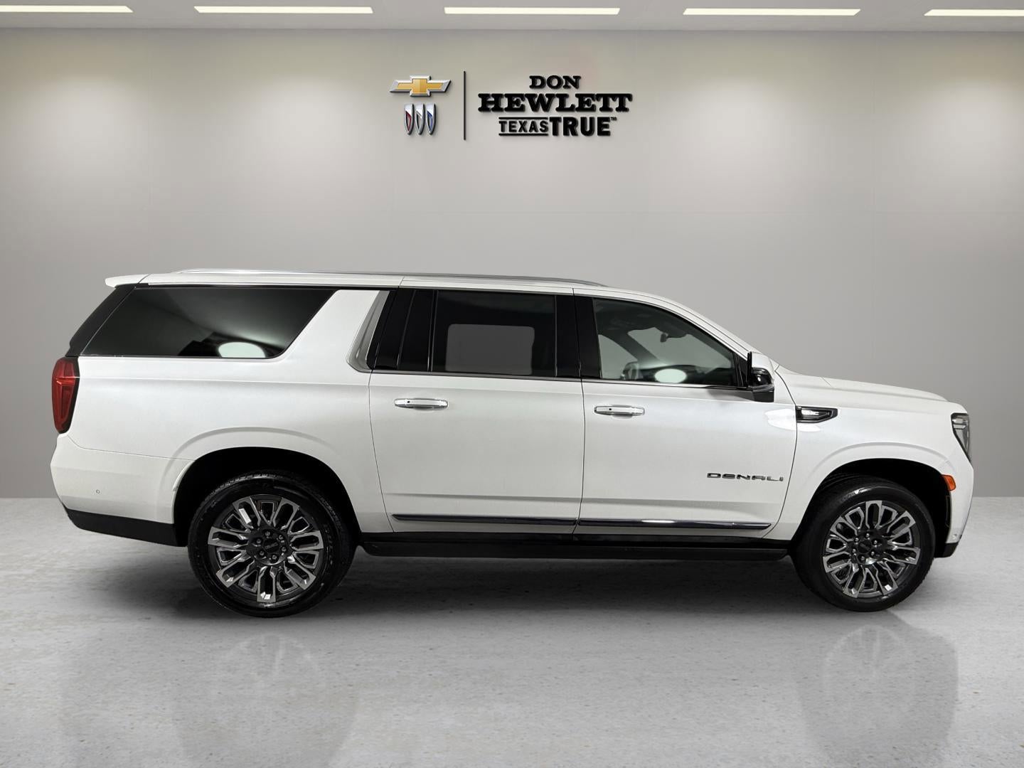 2023 GMC Yukon XL Denali Ultimate