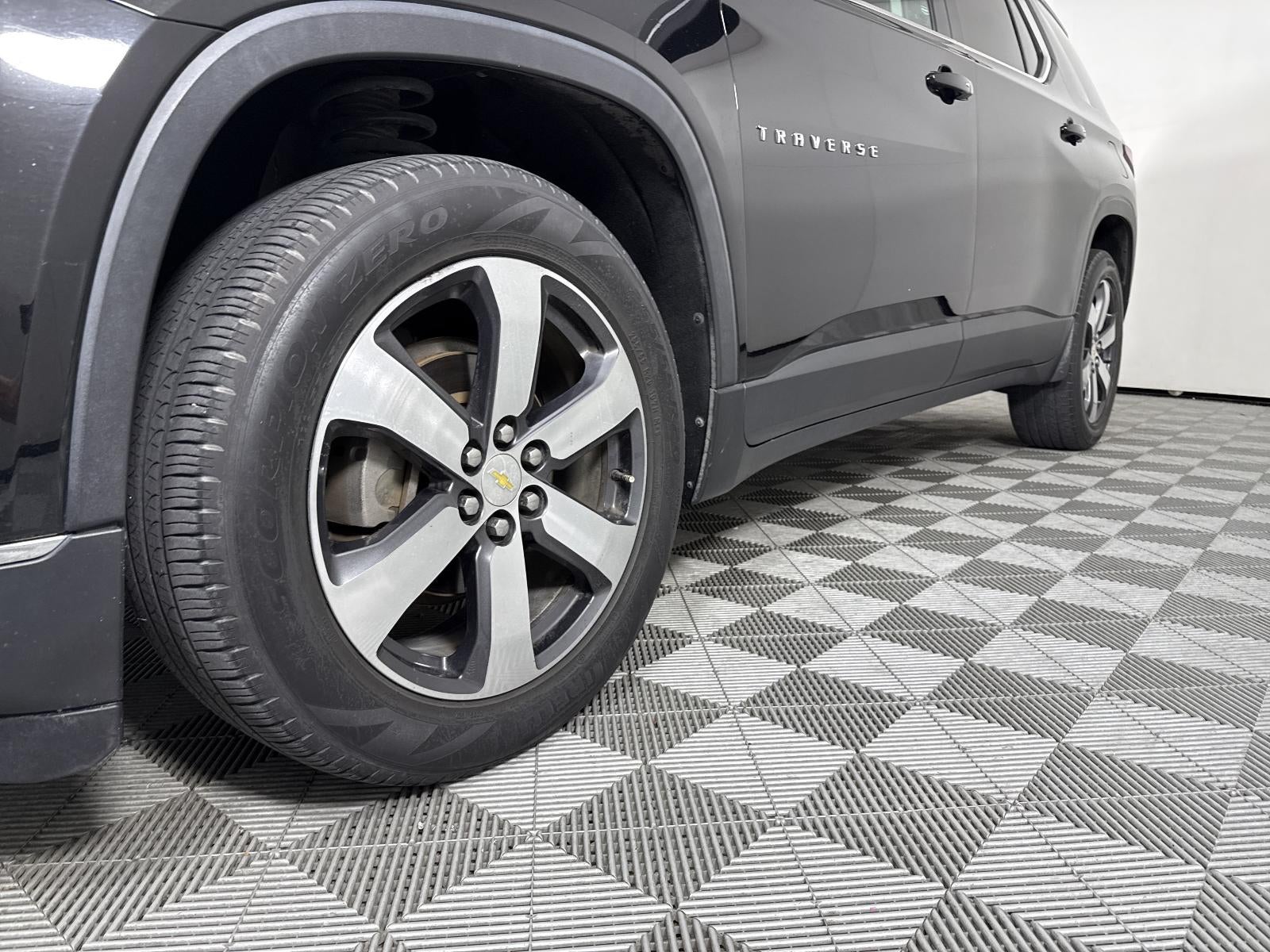 2020 Chevrolet Traverse LT Leather