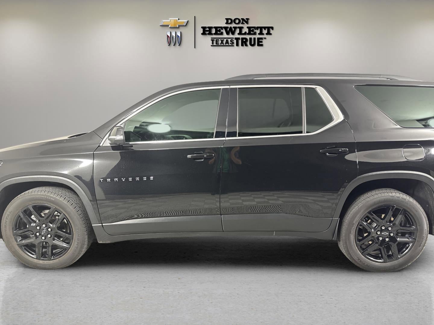 2022 Chevrolet Traverse LT Cloth